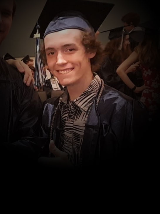 /2019/05/congratulations-matt/images/matt_grad.jpg